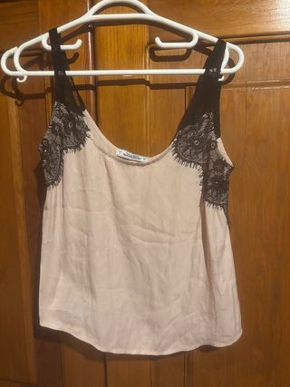 Camiseta beige PULL&BEAR talla S