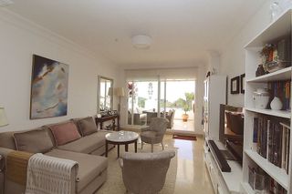 Piso en venta en Calahonda en Mijas