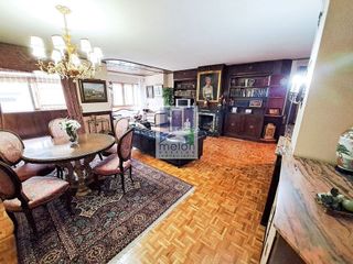 Piso en venta en Plaza España - Villa Pilar - Reyes Católicos - Vadillos en Burgos
