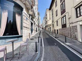 Oficina en venta en Puerto Chico en Santander