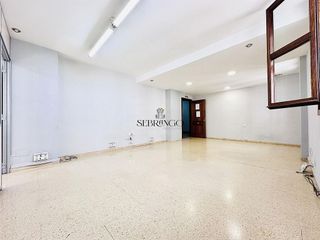 Oficina en venta en Puerto Chico en Santander