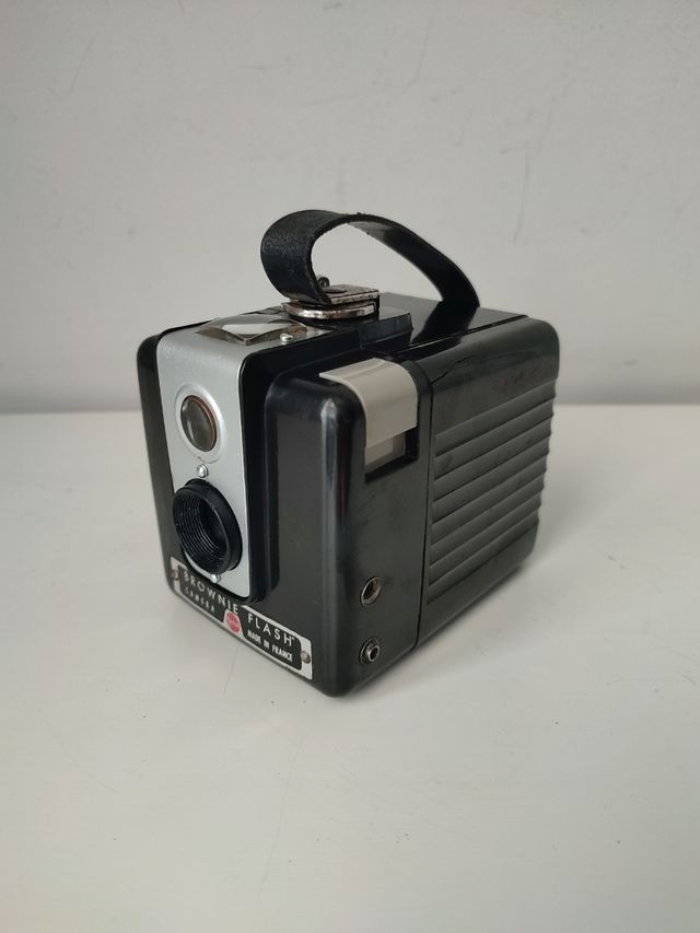Cámara Brownie Flash Antigua