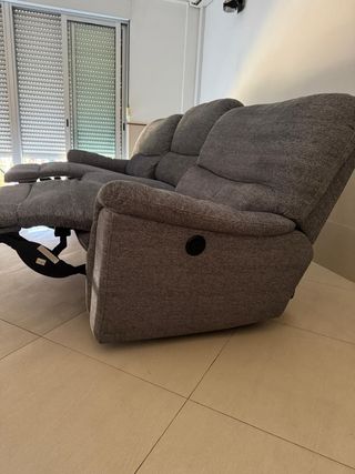 Sofá 3 lugares reclinável Conforama