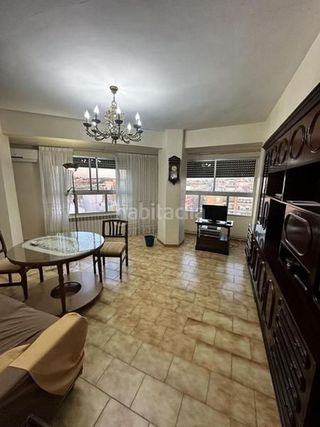 Piso en venta en Linares
