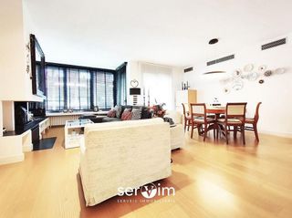 Piso en venta en Eixample Nord – La Devesa en Girona