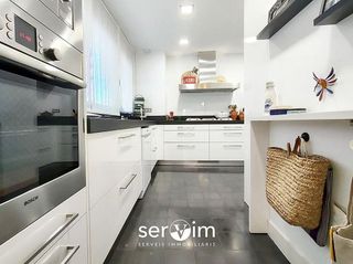 Piso en venta en Eixample Nord – La Devesa en Girona