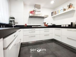 Piso en venta en Eixample Nord – La Devesa en Girona