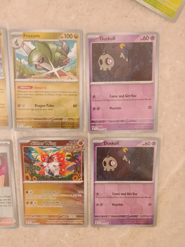 Pokémon 70 cartas: Shrouded Fable Fábula Sombría