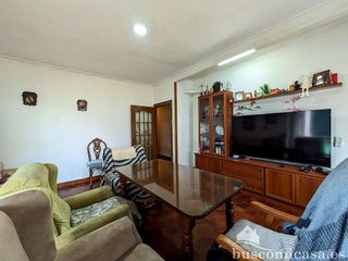 Piso en venta en Linares