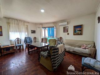 Piso en venta en Linares