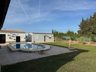 Chalet en venta en Algaba (La)