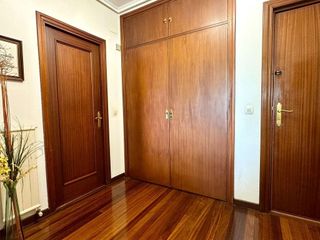 Piso en venta en Alisal - Cazoña - San Román en Santander