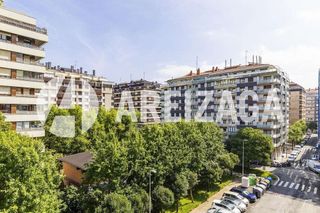 Piso en venta en Amara - Berri en San Sebastián-Donostia