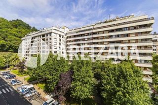 Piso en venta en Amara - Berri en San Sebastián-Donostia