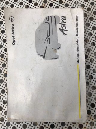Manual Opel Astra: Guía Usuario