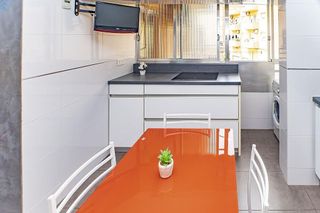 Piso en venta en San Luis en Almería