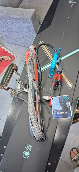 Tabla Liquid Force Kitesurf nuevo 137x40