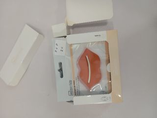 24h Maquillaje - expositores