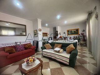Chalet en venta en Yuncos