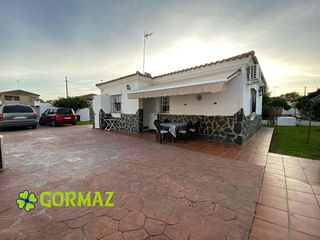 Chalet en venta en Las Lagunas - Campano en Chiclana de la Frontera