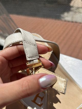 Sandalias GUESS blancas, n. 37