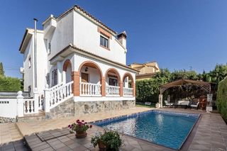 Chalet en venta en Gójar