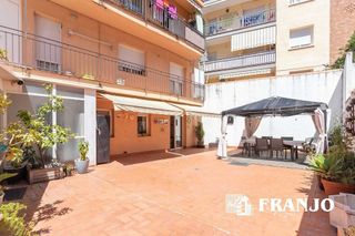 Piso en venta en Centre - Eixample – Can Llobet – Can Serra en Barbera del Vallès