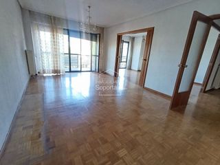 Piso en venta en Cascajos - Piqueras en Logroño