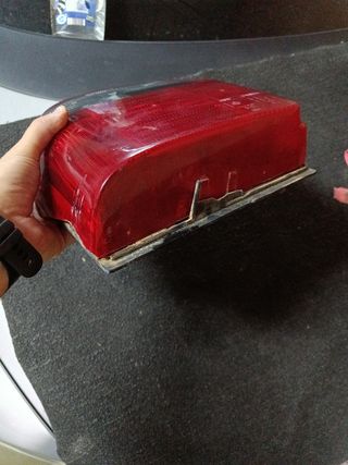 Faro trasero Fiat Uno izq