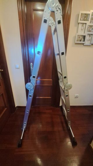 Escalera multiposición aluminio
