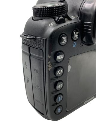 CAMARA CANON EOS 7D 180 + CARGADOR + BATERIA + CAJA + ACC