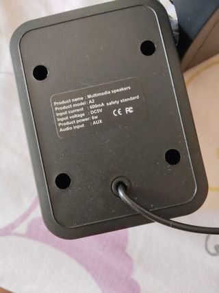 Altavoces de escritorio 2.0 A2