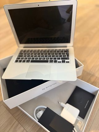 MacBook Air 13" Plata - i5 1.8GHz