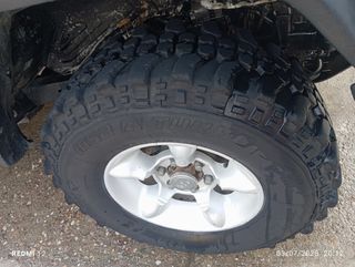 Llantas y neumáticos 4x4