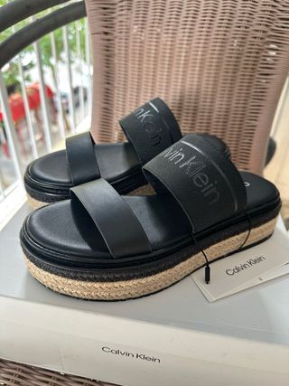 Sandalias Calvin Klein negras