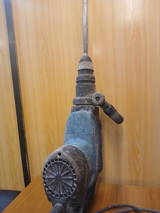 Martillo demoledor Makita HR5211C 1500W