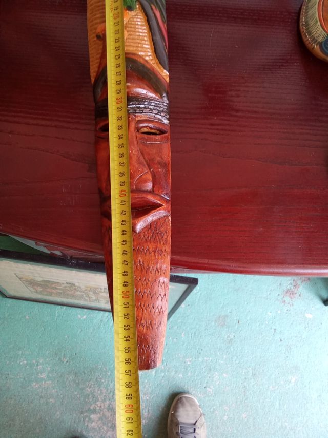 Máscara mejicana tallada a mano