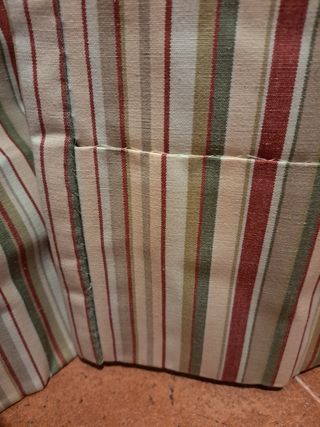 Cortinas ventana - Beige, rojo y verde.