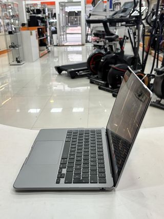 PORTATIL APPLE MACBOOK AIR 2022 CHIP M2 8GB RAM 256GB  SSD 91%  BATERIA + CAJA Y CARGADOR