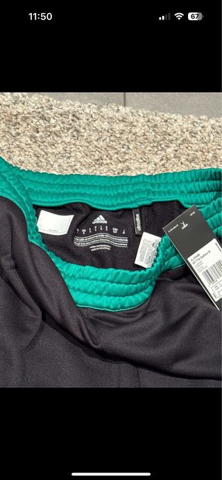 Pantalón Adidas - Negro y Verde