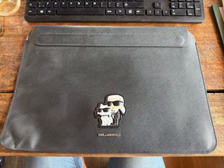 Funda portátil Karl Lagerfeld