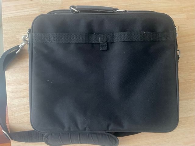 Maletín Targus portátil