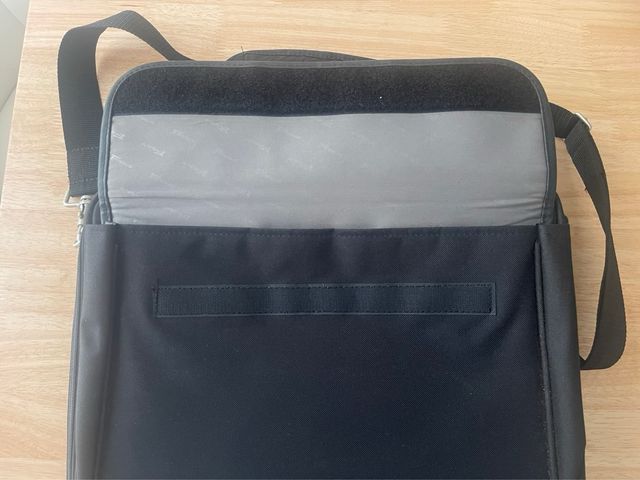 Maletín Targus portátil