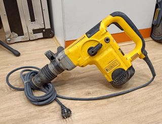 MARTILLO DEMOLEDOR DEWALT D25830 1150W