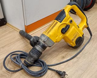 MARTILLO DEMOLEDOR DEWALT D25830 1150W