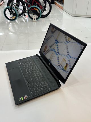PORTATIL PAVILION RYZEN 7 4800H 16GB 512GB GTX 1650 TI CARGADOR