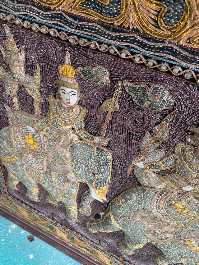 Tapiz Tailandés Bordado Elefantes