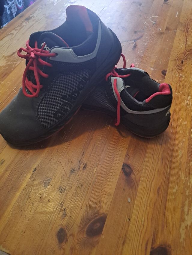 Zapatos seguridad - negros y rojos