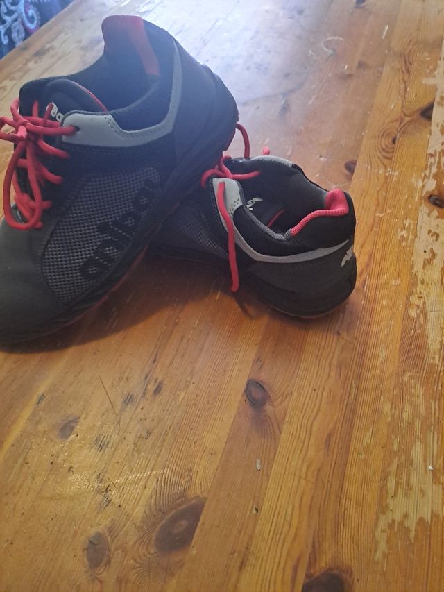 Zapatos seguridad - negros y rojos