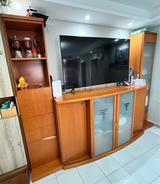 Mueble TV salón madera